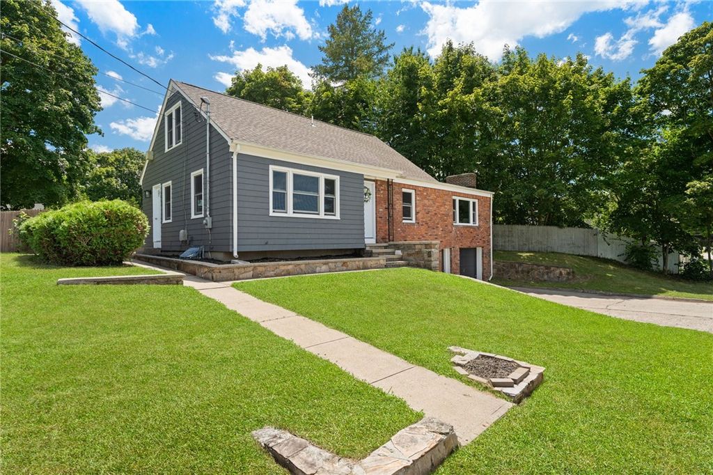 2 King Street, Johnston, RI 02919