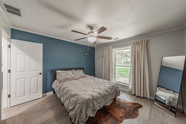 224 Bob White Trail, Burleson, TX 76028