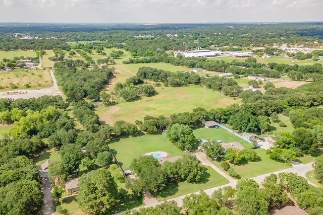 224 Bob White Trail, Burleson, TX 76028