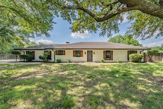 224 Bob White Trail, Burleson, TX 76028