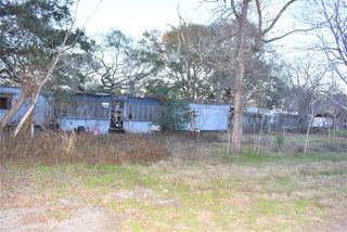 12 Guinevere Drive N, Sargent, TX 77414