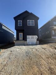 881 Dogwood Trl, Clarksville, TN 37042