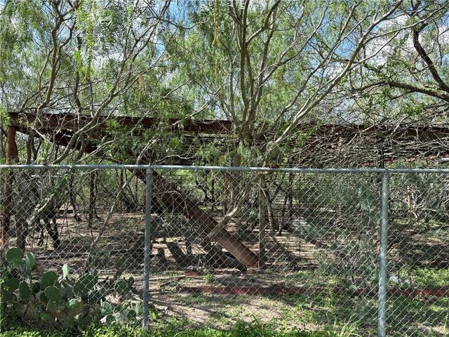 7706 E Curry Road, Edinburg, TX 78542
