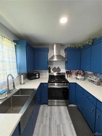 7706 E Curry Road, Edinburg, TX 78542
