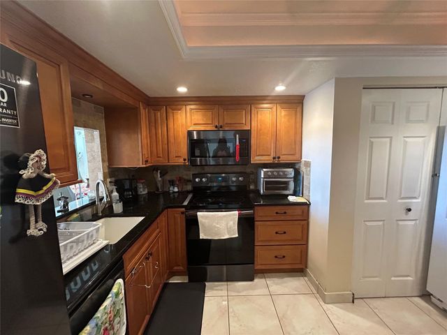 1470 NW 80th Ave 401, Margate, FL 33063