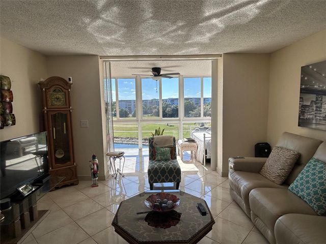 1470 NW 80th Ave 401, Margate, FL 33063