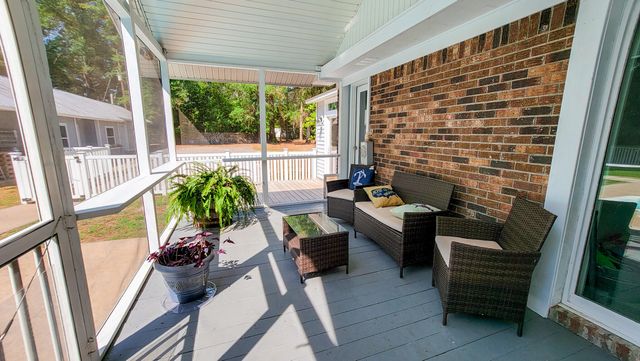 328 Sandy Springs Circle, Walterboro, SC 29488