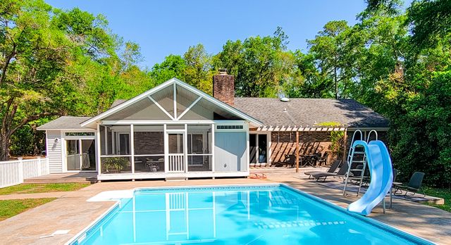328 Sandy Springs Circle, Walterboro, SC 29488