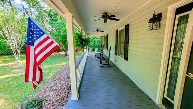 328 Sandy Springs Circle, Walterboro, SC 29488