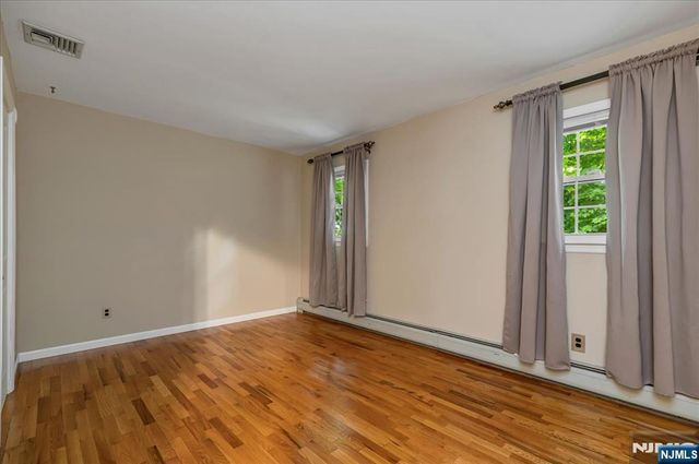 72 Smokey Ridge Road, Ringwood, NJ 07456