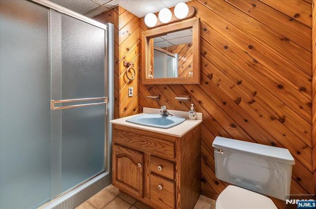 72 Smokey Ridge Road, Ringwood, NJ 07456