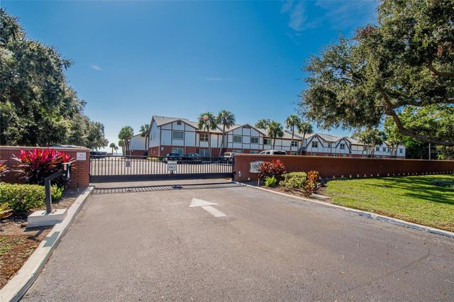 650 PINELLAS POINT DRIVE S 236, St Petersburg, FL 33705