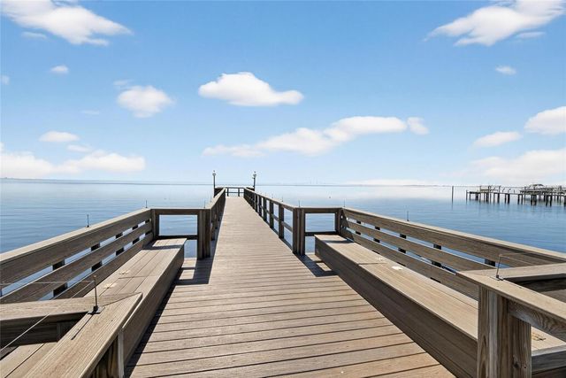 650 PINELLAS POINT DRIVE S 236, St Petersburg, FL 33705