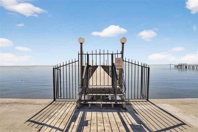 650 PINELLAS POINT DRIVE S 236, St Petersburg, FL 33705