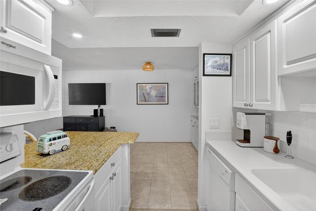 650 PINELLAS POINT DRIVE S 236, St Petersburg, FL 33705