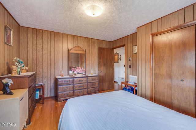 335 Mckenzie Drive, Kingsport, TN 37660
