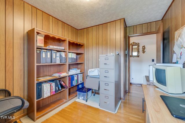 335 Mckenzie Drive, Kingsport, TN 37660