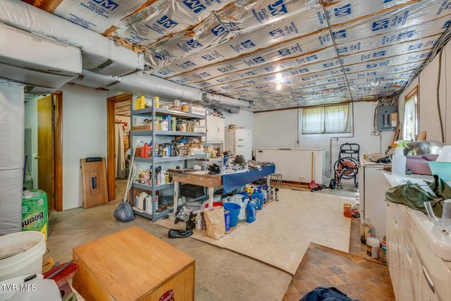 335 Mckenzie Drive, Kingsport, TN 37660