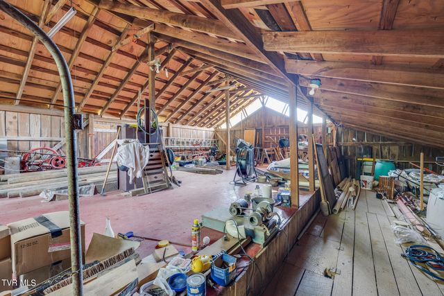335 Mckenzie Drive, Kingsport, TN 37660