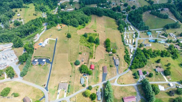 335 Mckenzie Drive, Kingsport, TN 37660