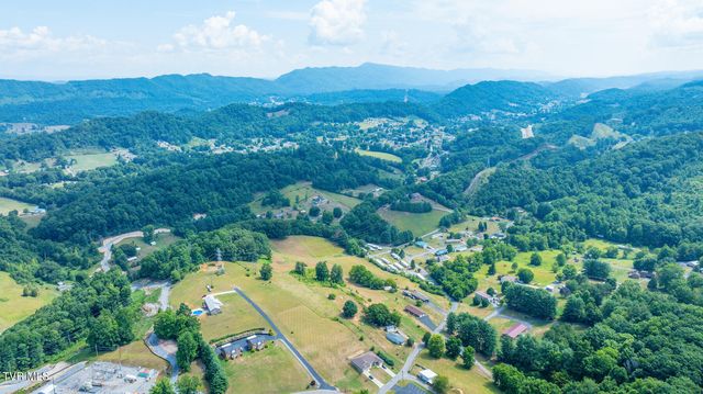 335 Mckenzie Drive, Kingsport, TN 37660