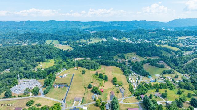 335 Mckenzie Drive, Kingsport, TN 37660