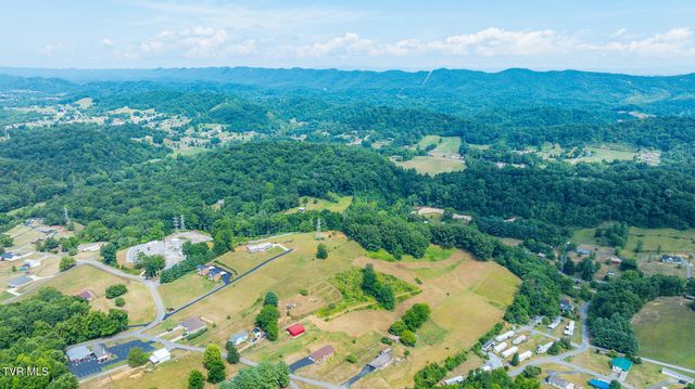 335 Mckenzie Drive, Kingsport, TN 37660