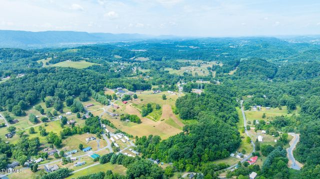 335 Mckenzie Drive, Kingsport, TN 37660