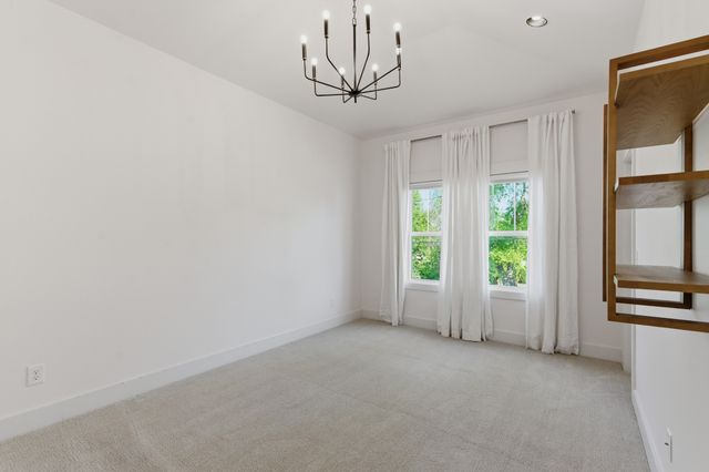 98 44th Ave, N, Nashville, TN 37209