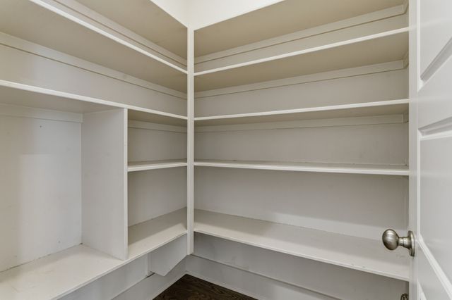 98 44th Ave, N, Nashville, TN 37209