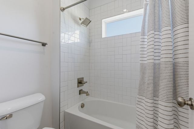 98 44th Ave, N, Nashville, TN 37209