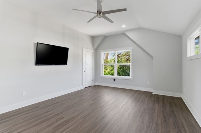 98 44th Ave, N, Nashville, TN 37209