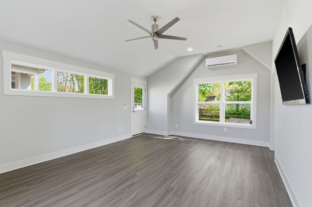 98 44th Ave, N, Nashville, TN 37209