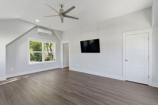 98 44th Ave, N, Nashville, TN 37209