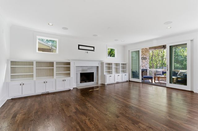 98 44th Ave, N, Nashville, TN 37209