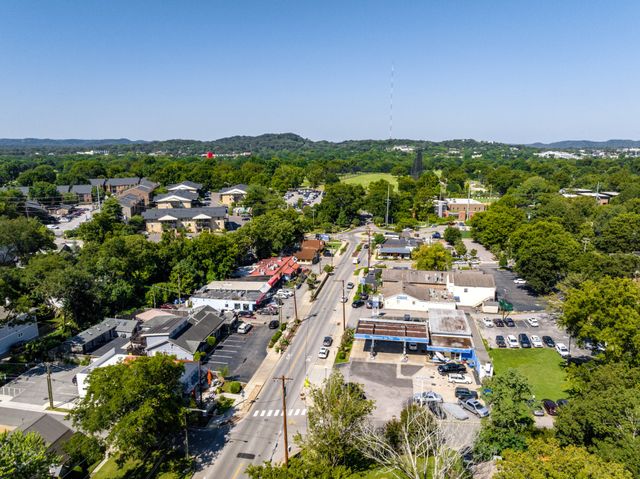 98 44th Ave, N, Nashville, TN 37209