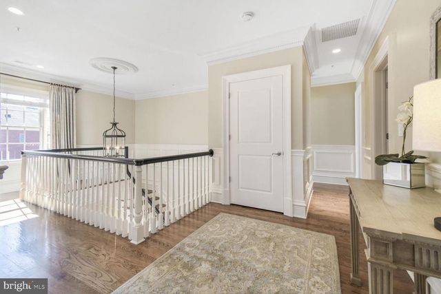 1935 FOXVIEW CIR NW, Washington, DC 20007