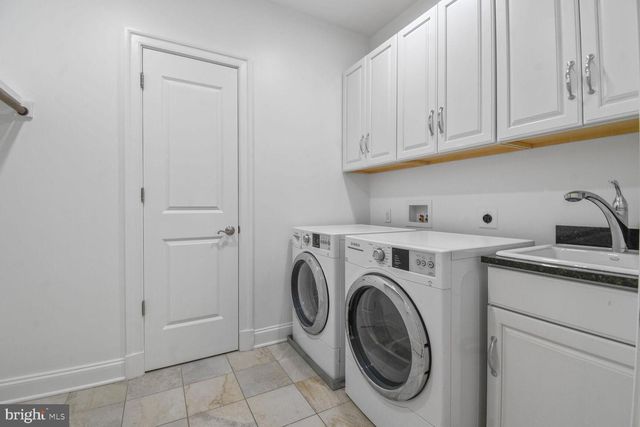 1935 FOXVIEW CIR NW, Washington, DC 20007