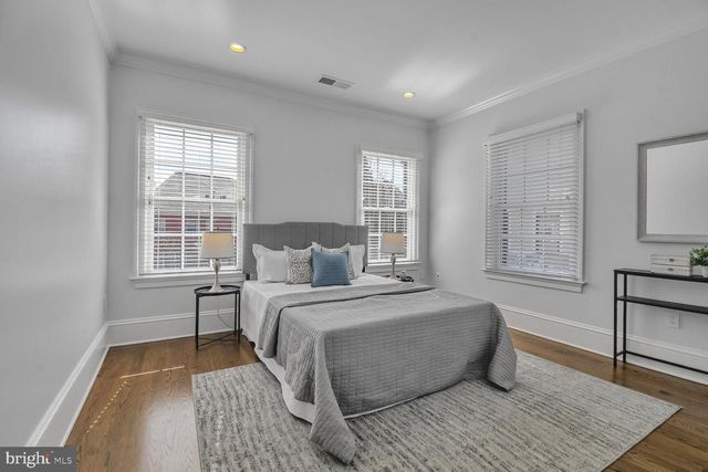 1935 FOXVIEW CIR NW, Washington, DC 20007