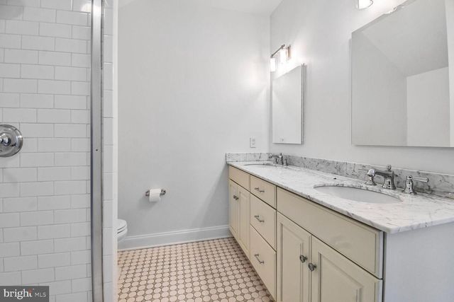 1935 FOXVIEW CIR NW, Washington, DC 20007