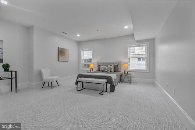 1935 FOXVIEW CIR NW, Washington, DC 20007