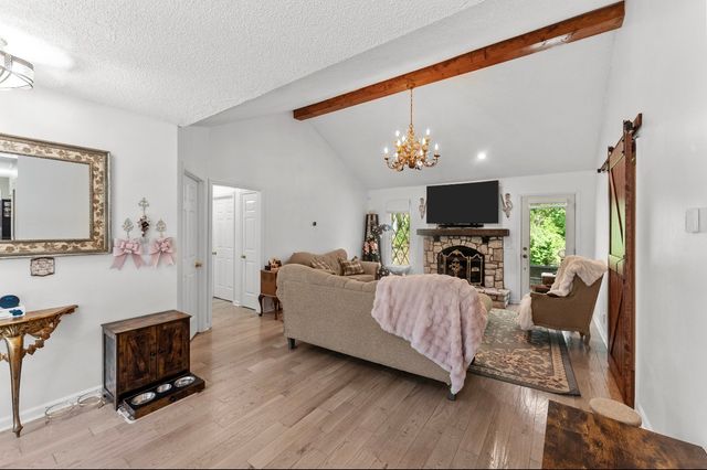 3048 Reelfoot Dr, Nashville, TN 37214