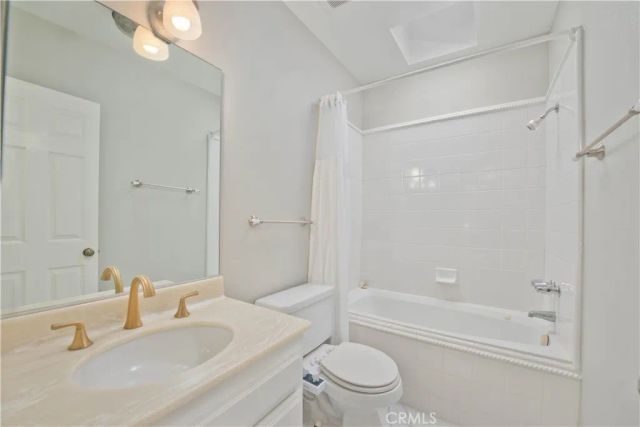 21730 Marylee Street 40, Woodland Hills, CA 91367