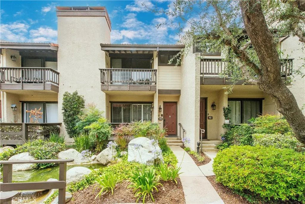 21730 Marylee Street 40, Woodland Hills, CA 91367