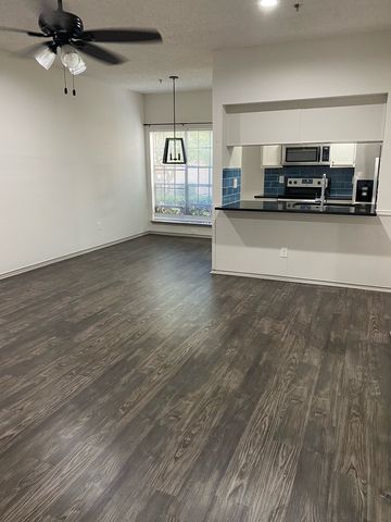9747 Whitehurst Drive 171, Dallas, TX 75243