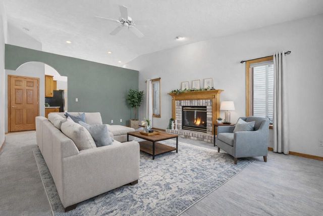 1819 E SYLVAN AVENUE, Appleton, WI 54915