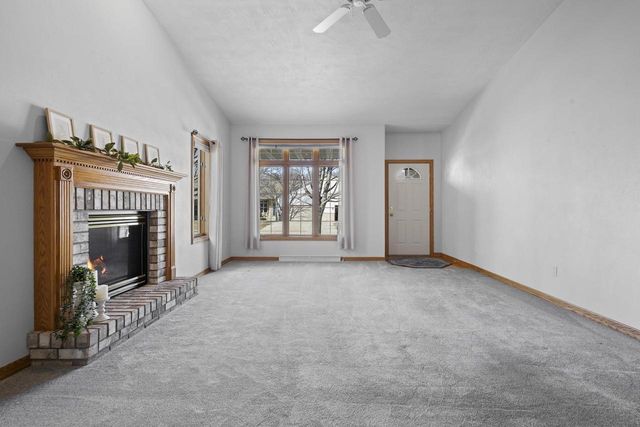 1819 E SYLVAN AVENUE, Appleton, WI 54915