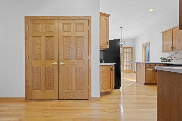 1819 E SYLVAN AVENUE, Appleton, WI 54915