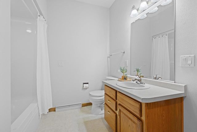 1819 E SYLVAN AVENUE, Appleton, WI 54915