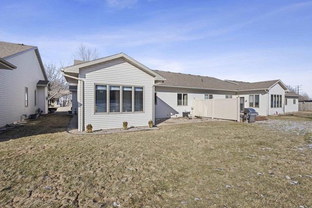 1819 E SYLVAN AVENUE, Appleton, WI 54915